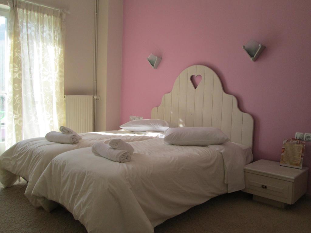 Odos Kentavron Hotel Цагарада Екстериор снимка