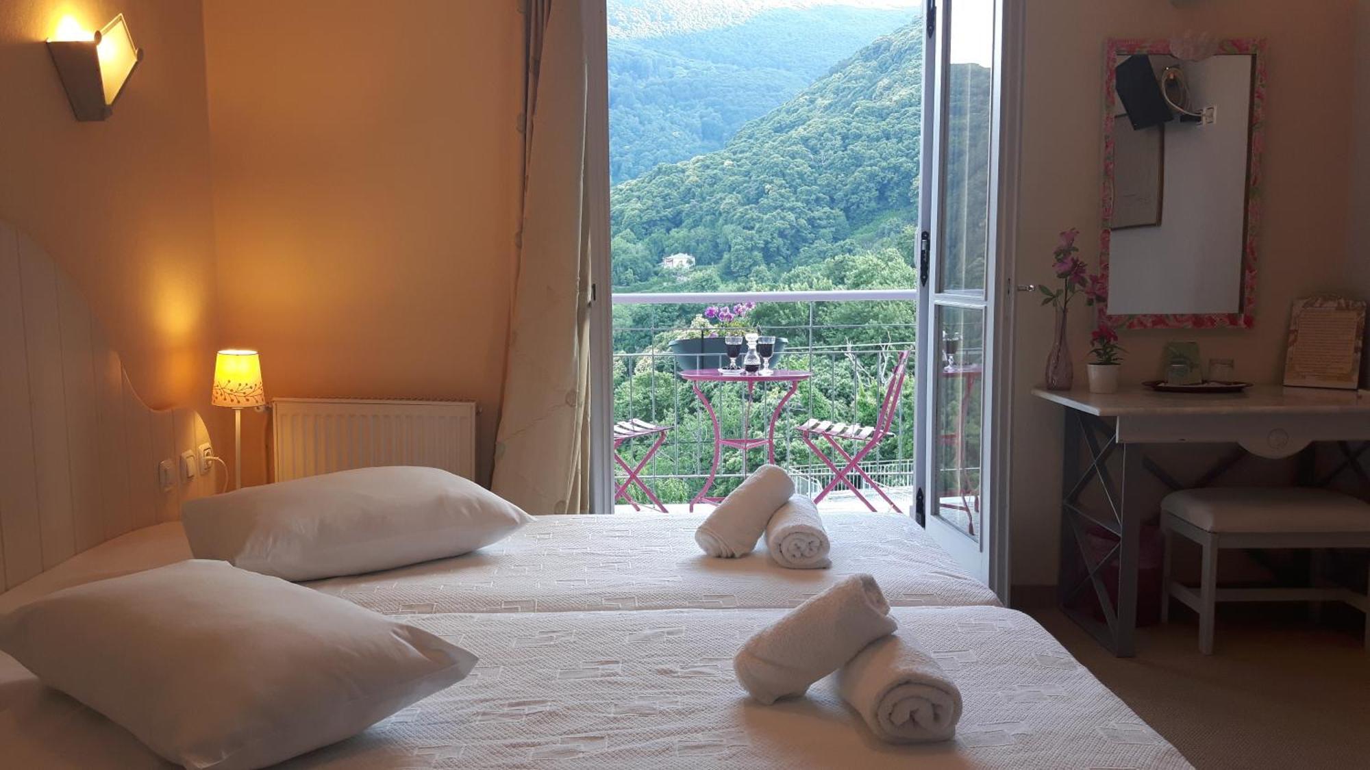Odos Kentavron Hotel Цагарада Екстериор снимка