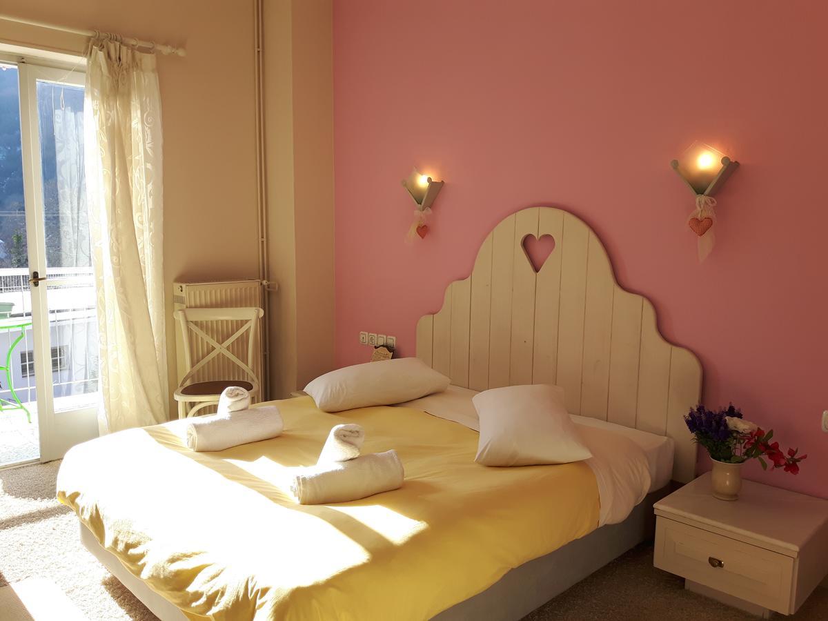 Odos Kentavron Hotel Цагарада Екстериор снимка